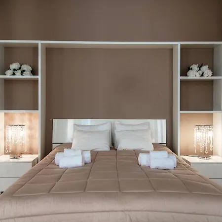Heart & Soul Luxury Loft - The House Of Travelers Apartman *